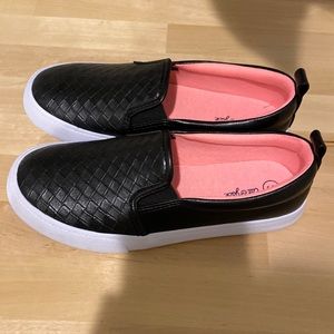 Cat & jack. Size 3 girls. Brand new. Never worn.